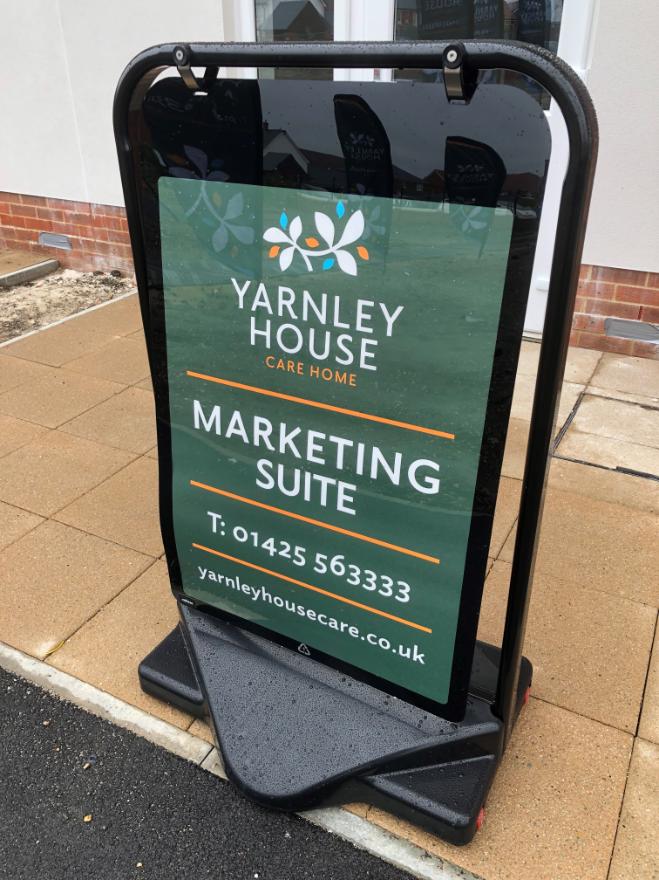 yarnley house marketing suite sign