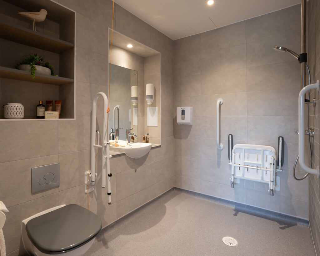 Yarnley Ensuite Wetroom