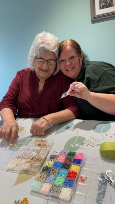 making jewellery with residents